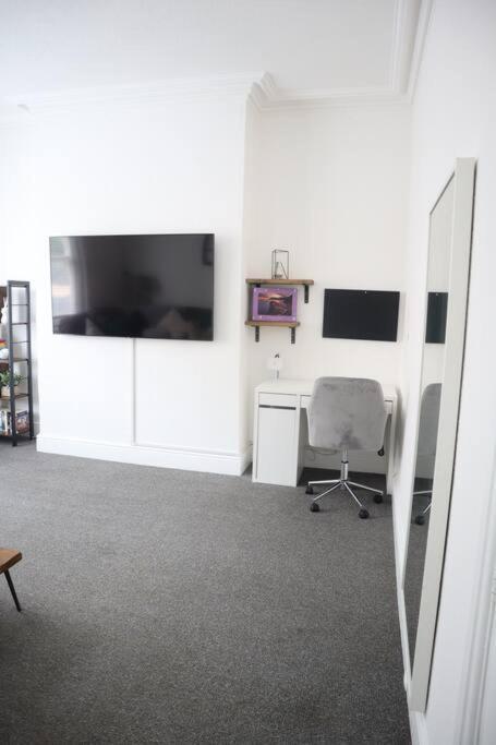 Spacious 1 Bedroom Apartment Leicester Zewnętrze zdjęcie
