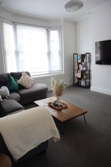 Spacious 1 Bedroom Apartment Leicester Zewnętrze zdjęcie